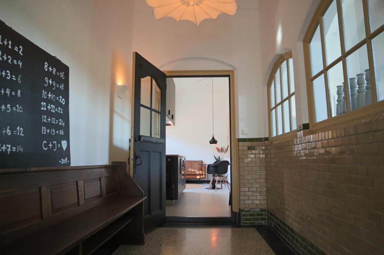 Overnachten In De Oude West-Indieschool Enschede Bagian luar foto