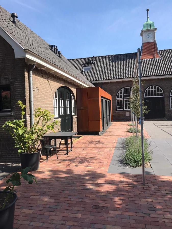 Overnachten In De Oude West-Indieschool Enschede Bagian luar foto